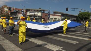 Salvadoreños con TPS deben prepararse ante posible cancelación, advierte abogada de inmigración