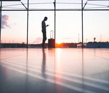 Confirman caso de sarampión en viajero que pasó por el Aeropuerto de Los  Angeles