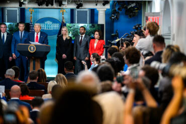 Trump asume control de Policía de Washington D.C. bajo ley especial y desplega la guardia nacional