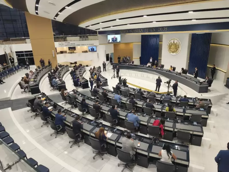 La autorización para suscribir el crédito contó con 57 votos a favor.