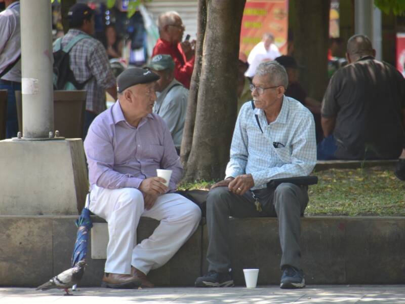 Vence plazo para que El Salvador presente reforma de pensiones al FMI