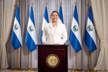 Gobierno del presidente Bukele nombra viceministra para la diáspora