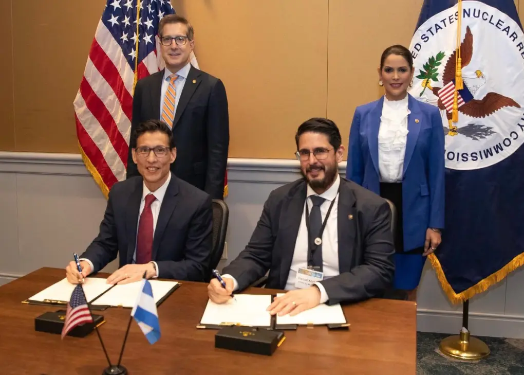 El Salvador y EE.UU. reafirman cooperación nuclear