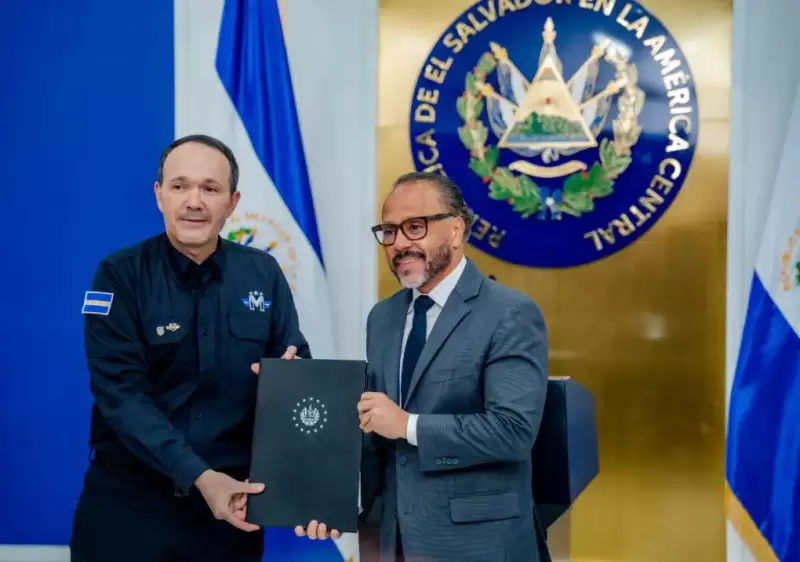 Bukele busca que homicidas, violadores y terroristas nunca salgan de prisión.
