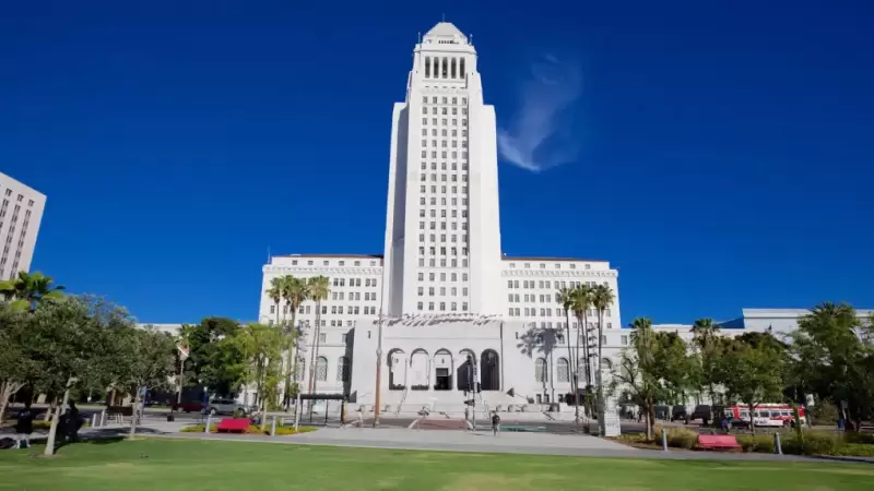 Reñida contienda previo a elecciones por alcaldía de Los Ángeles