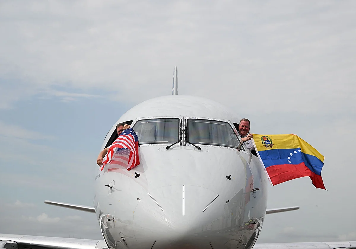 Se reanudan vuelos entre Estados Unidos y Venezuela.