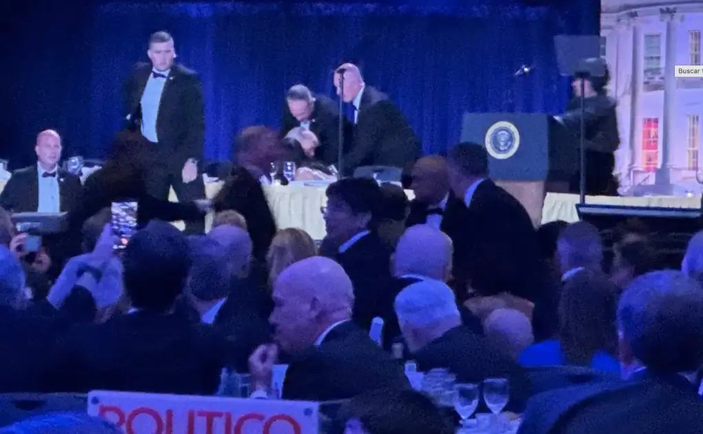 Trump y Melania son evacuados tras supuesto tiroteo en cena de la Casa Blanca