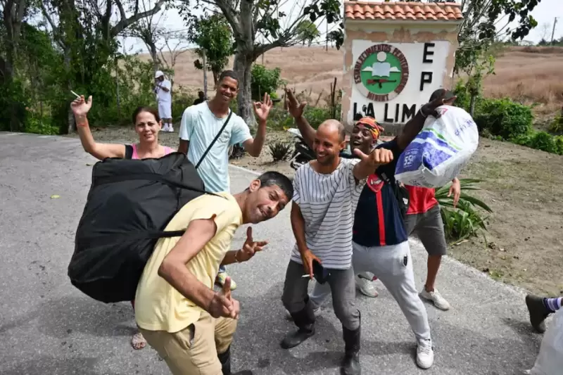 Liberan primeros presos en Cuba.