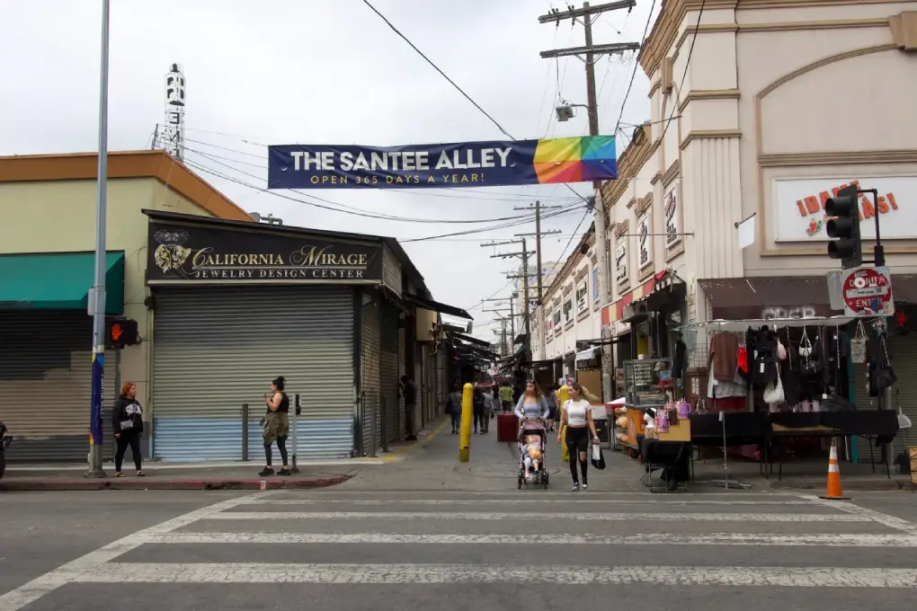 Ventas caen drásticamente en Los Ángeles Fashion District