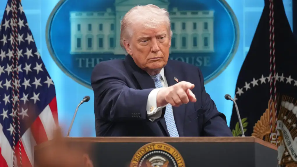Trump amenazó a Irán con bombardeos más intensos si no acepta acuerdo
