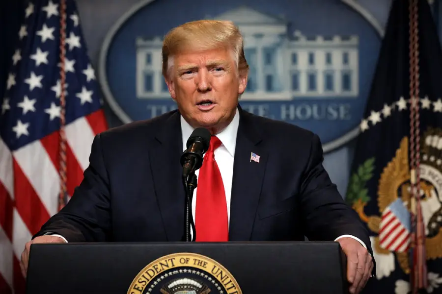 Trump detiene ataque a gran escala contra Irán ante avance de negociaciones