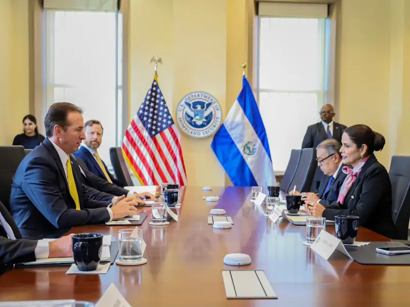 Embajadora Mayorga gestiona extensión del TPS, pero el DHS tiene la decisión