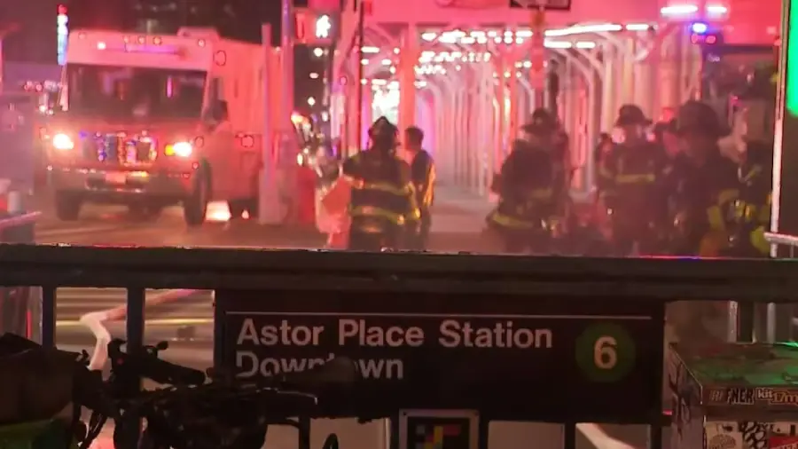 Incendio en metro de Nueva York deja 14 heridos y provoca retrasos en el servicio