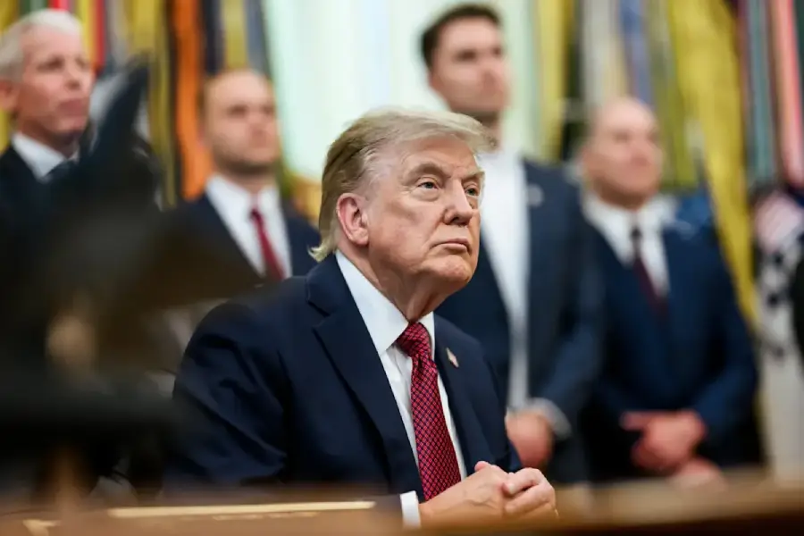 El presidente Trump enfrenta nueva batalla judicial por haber restringido el acceso a la Casa Blanca a varios medios de comunicación.