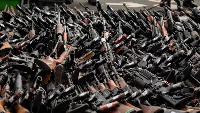 La mayor cantidad de armas decomisadas a grupos ilegales provienen de EE.UU.