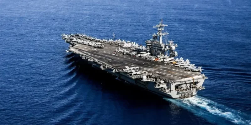 EE.UU. refuerza su presencia militar en Oriente Medio con el envío de más portaaviones.