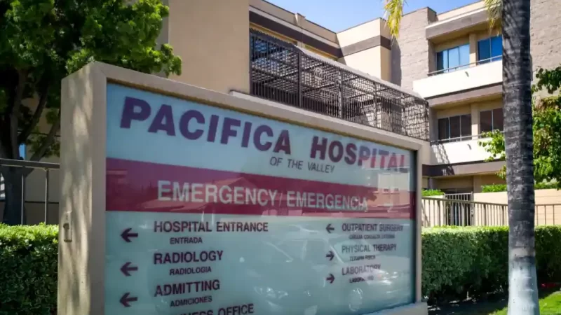 Pacifica Hospital of the Valley inauguró granja orgánica para alimentar a sus pacientes internos.