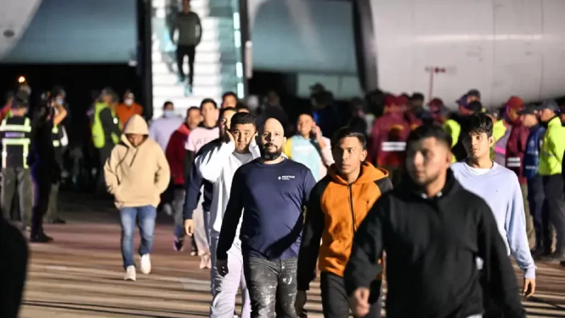 EE.UU. aprueba $70,000 millones para arreciar combate a la migración ilegal y otras medidas.