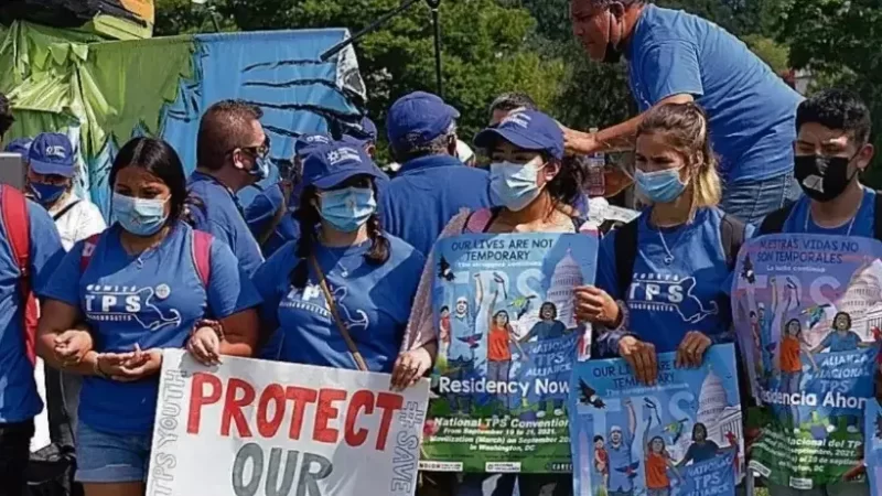 La incertidumbre sobre´qué pasará con el TPS persiste entre salvadoreños residentes en Los Ángeles.