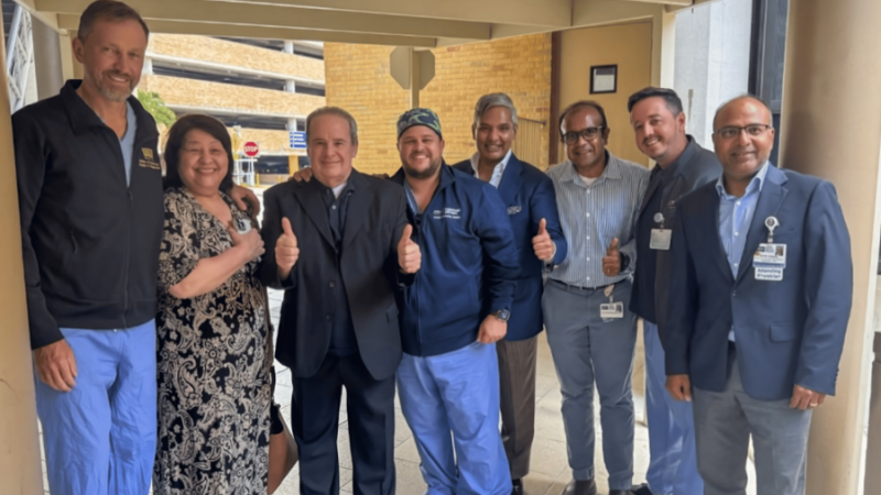 Tampa realiza el primer trasplante corazón-hígado sin sangre del mundo