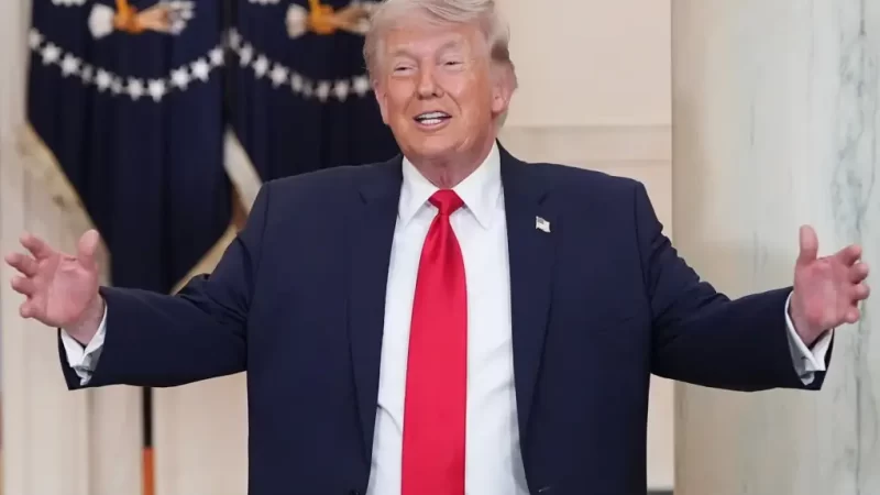 En dos o tres semanas terminará guerra contra Irán afirma Donald Trump.