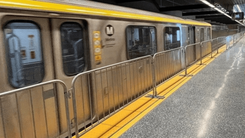 la-metro-7th