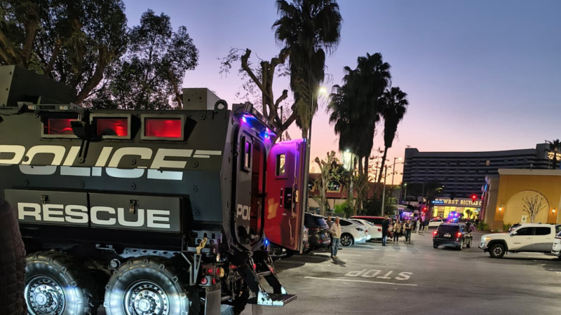 policia-parkwest-bicicle-los-angeles